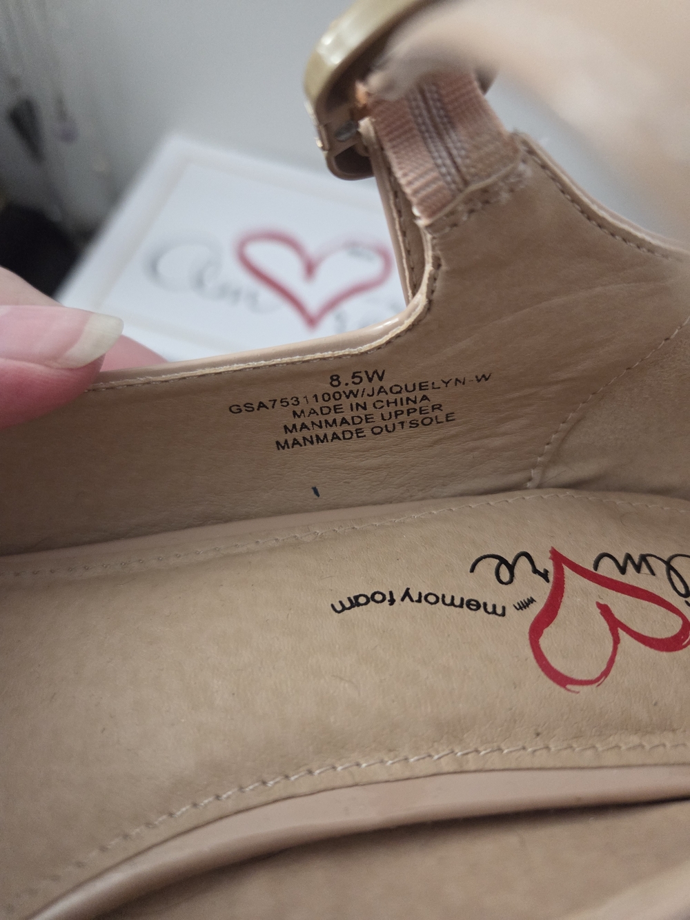 MIA Amore Patent Nude Mary Jane Block Heel Pumps 8.5 Wide - Picture 6 of 7